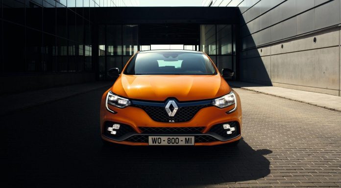 Beklenen hot-hatch: Megane RS