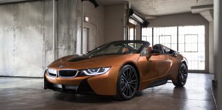 Artık tavanı da açılıyor: Yeni BMW i8 Roadster
