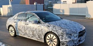 AMG A35 Sedan gövdeye de sahip olacak