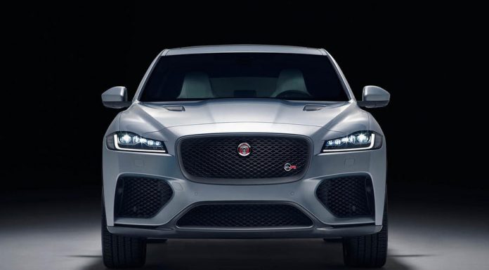 SVR’ın F-Pace Tonu V8 550 HP! #KusursuzGüç