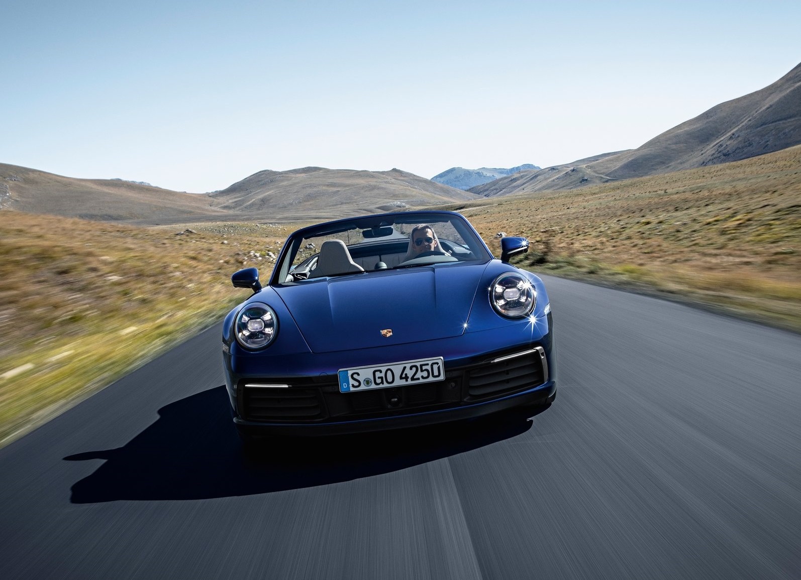 Porsche 911 Carrera 4S Cabriolet gün yüzüne çıktı
