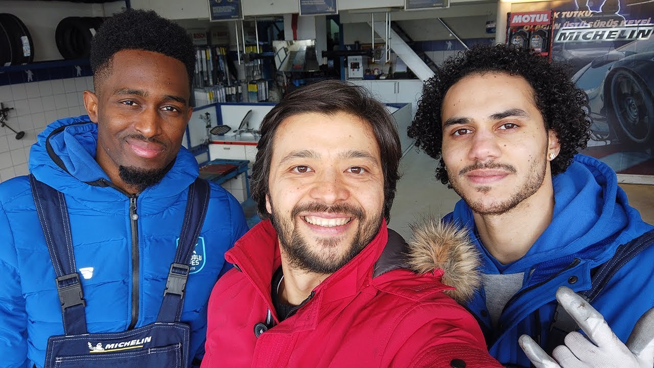 Shane Larkin ve Rodrigue Beaubois sanayide kapıştı! – Kamera arkası