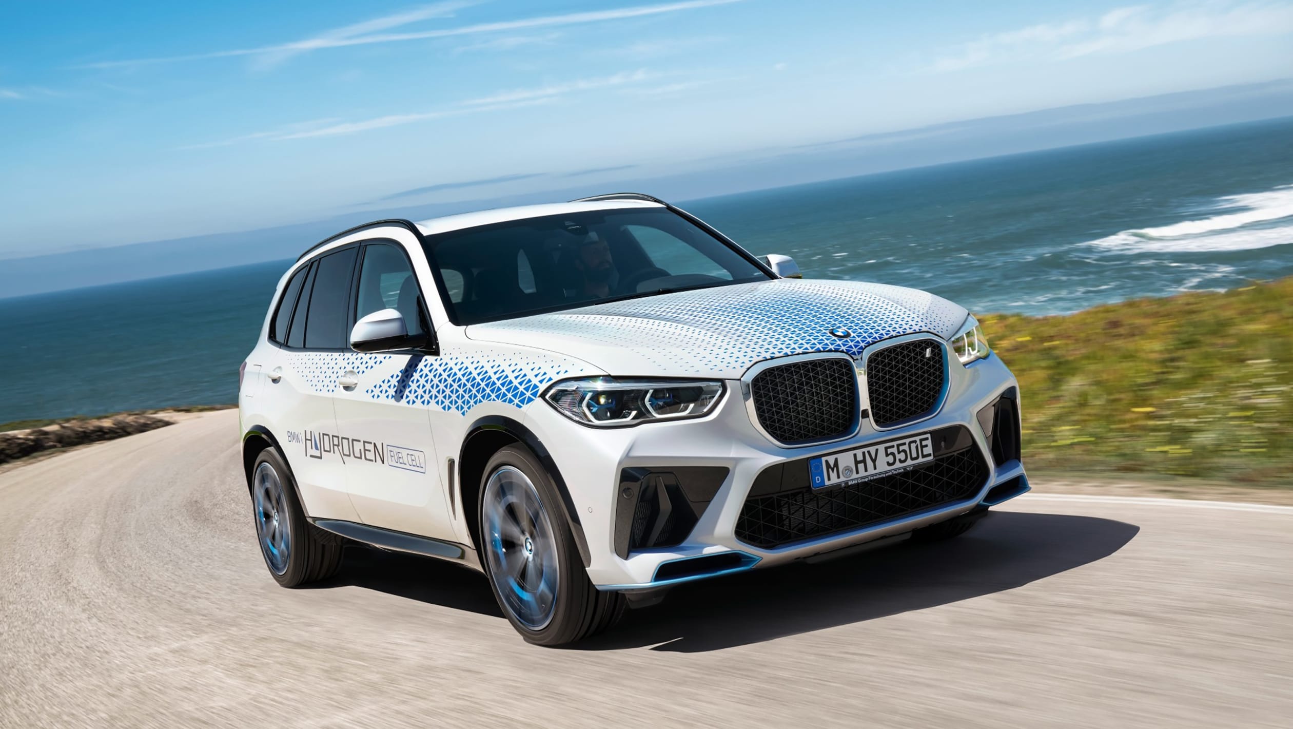 2022 BMW iX5 Hydrogen Münih lansmanı öncesi gösterildi